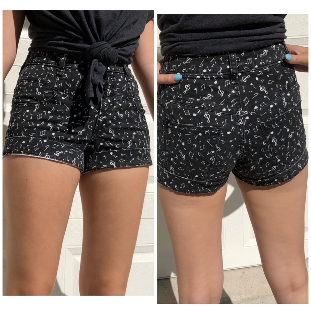 Lovesick High Waist Music Note Shorts 🎶